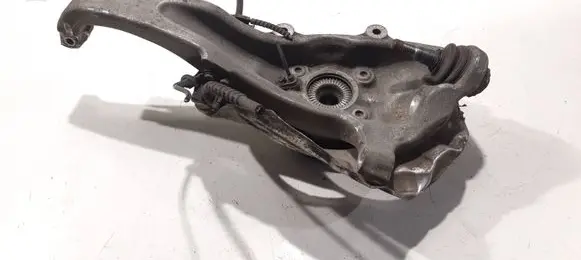 BMW 5 F10 F11 Front wheel hub