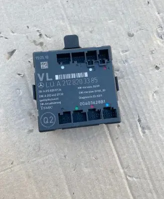 Mercedes-Benz C W204 Door control unit/module A2128203726 A2124422732 A2128203385