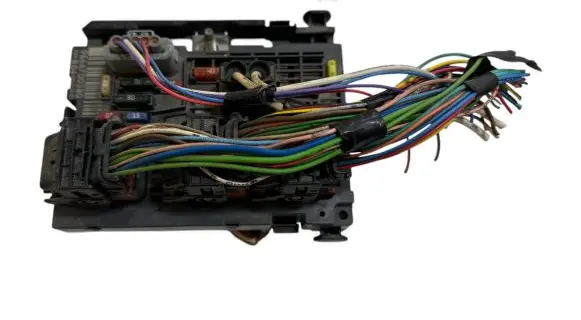 Peugeot Partner Fuse module 9666700380