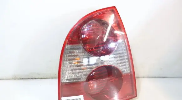 Volkswagen PASSAT B5.5 Rear/tail lights