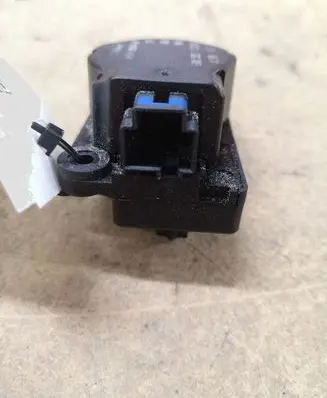 Peugeot 407 Air flap motor/actuator 4PUH19E616AB
