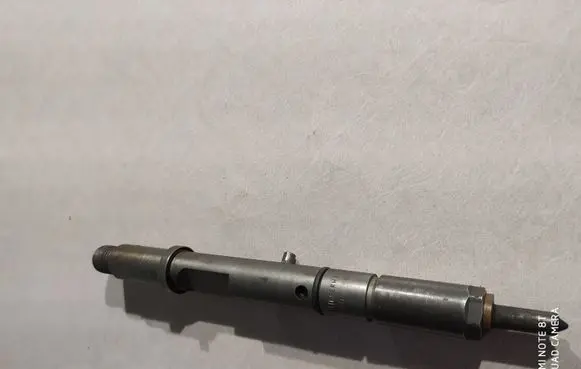 Audi A6 S6 C5 4B Fuel injector 059130201D