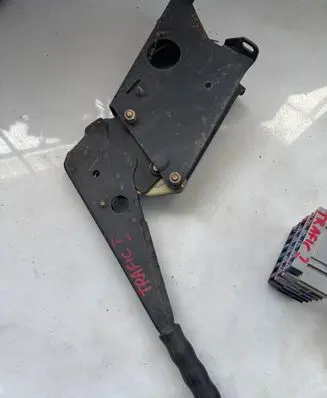 Renault Trafic I Handbrake/parking brake lever assembly 32235253234