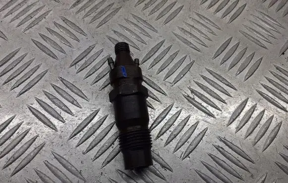 Nissan Primera Fuel injectors set 0432217308