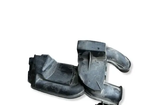 Renault Megane III Air intake duct part 165854265R 8201300154