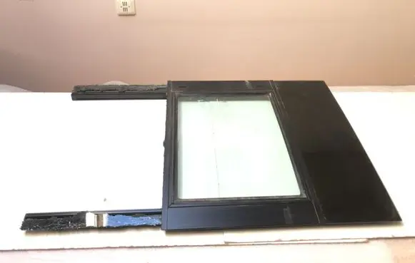 Ford Transit Sliding door window/glass 