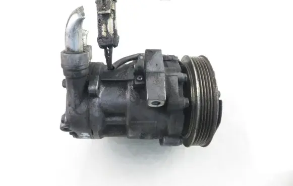 Opel Corsa C Air conditioning (A/C) compressor (pump) 24461719