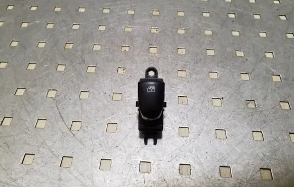 Renault Kadjar Electric window control switch