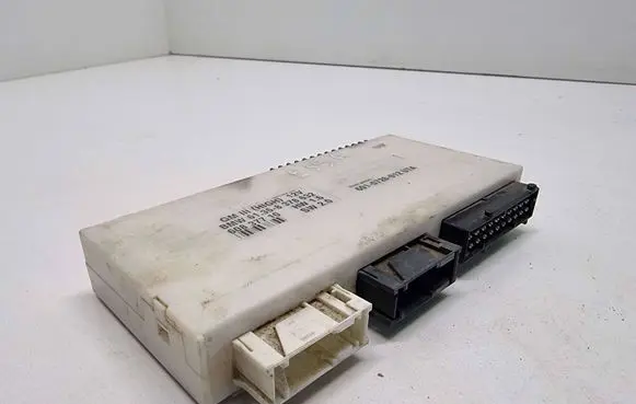 BMW 5 E39 Comfort/convenience module 61358378632 60837710