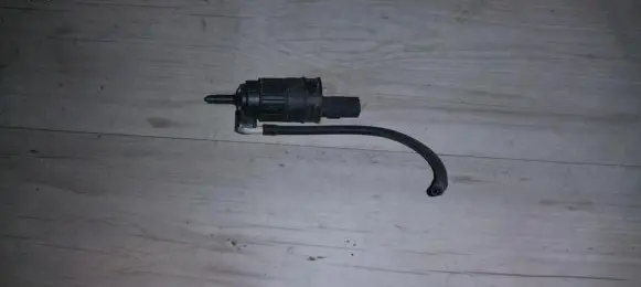 Windscreen/windshield washer pump