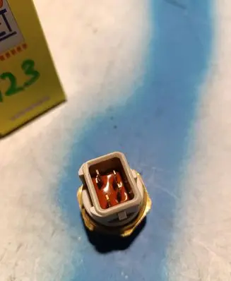 Coolant temperature sensor