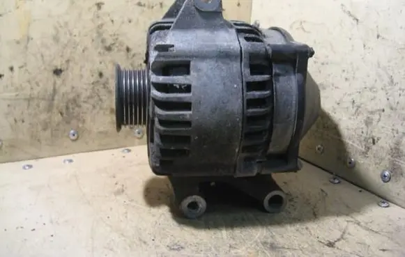 Ford Focus Generator/alternator HH5S4TAB 30I