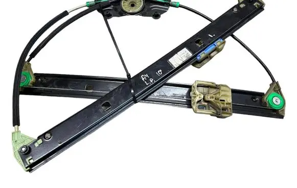 Audi A4 S4 B8 8K Front door electric window regulator 8K0837461