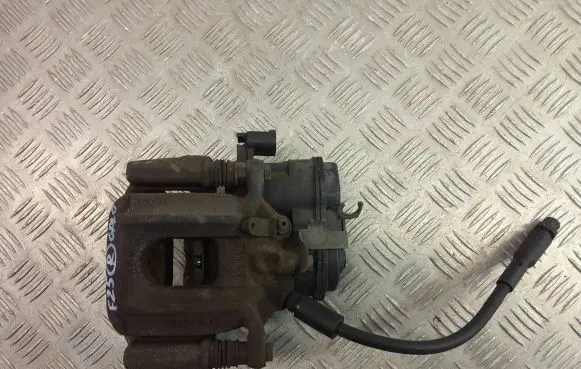 BMW X3 F25 Rear brake caliper