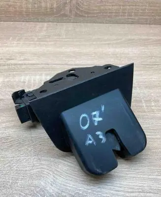 Audi A6 S6 C6 4F Tailgate/trunk/boot lock/catch/latch 8P4827505B 8P4827520