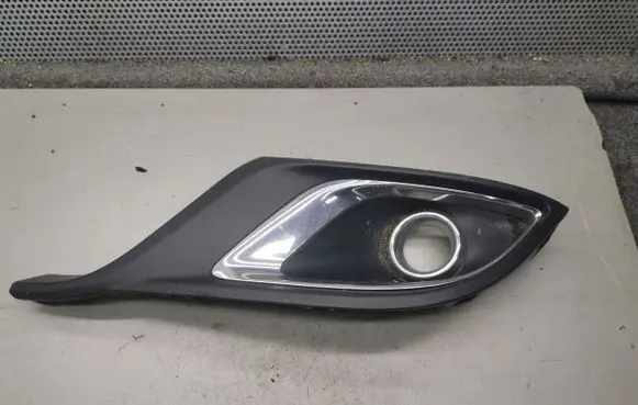 Dodge Durango Front fog light trim/grill 05113678AC