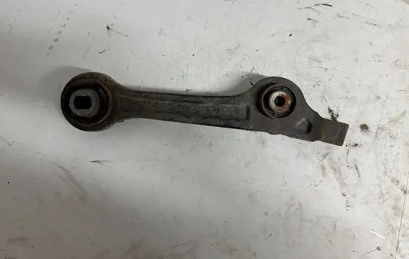 Dodge Challenger Front control arm SV70206823