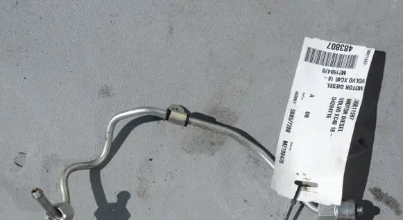 Volvo V60 Fuel injector supply line/pipe 31405314 180918