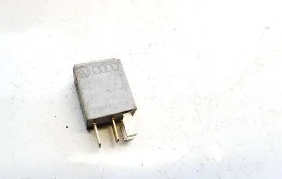 Volkswagen Touran I Other relay 1K0951253A 449