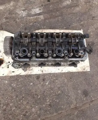 Chrysler Neon II Engine head 84556737EB