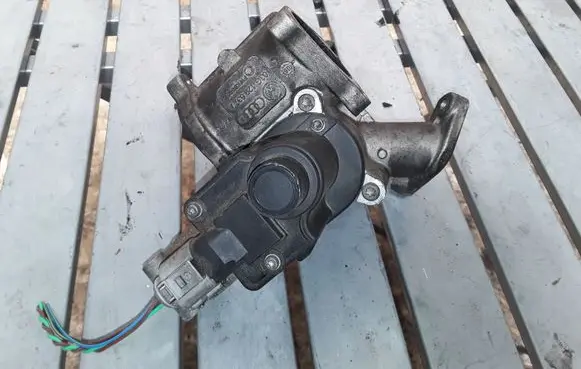 Audi A3 S3 A3 Sportback 8P EGR valve 03G131501D