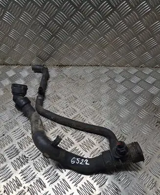 Volkswagen PASSAT B5 Engine coolant pipe/hose