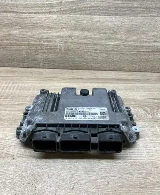 Ford Focus Engine control unit/module fan 4M5112A650ND 0281011263