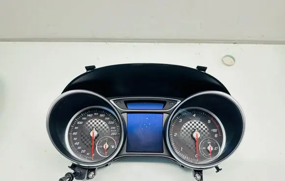 Mercedes-Benz A W176 Speedometer (instrument cluster) A1769008503 0263700244 A1729028205