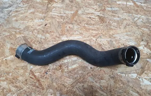 Mercedes-Benz CLA C117 X117 W117 Intercooler hose/pipe A2465281382