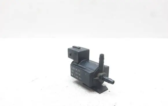 BMW 1 E82 E88 Vacuum valve 7810831 70231800