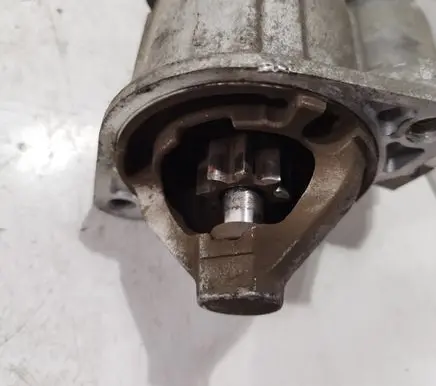 Mitsubishi Lancer Starter motor MR9943