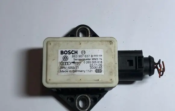 Audi A6 S6 C6 4F ESP acceleration yaw rate sensor 8E0907637B 0265005618