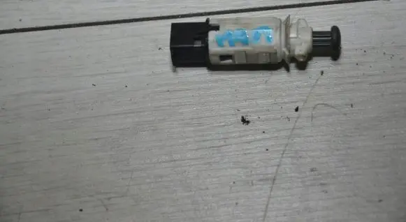 Smart Roadster Brake pedal sensor switch