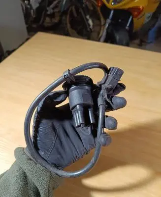 Audi 80 90 S2 B4 Reversing light switch sensor 012919823B