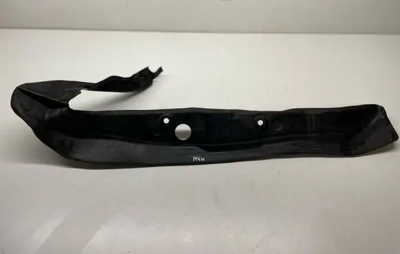 Audi A7 S7 4G Front wheel arch liner splash guards 4G8821111A