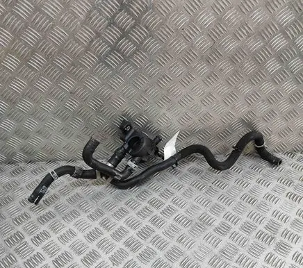 Volvo XC90 Engine coolant pipe/hose 31493272 32339257