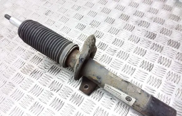 Volkswagen Touran I Front shock absorber/damper 1T0413031BQ