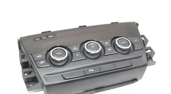 Mazda 6 Interior fan control switch GJH561190E
