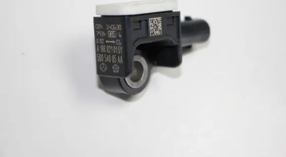 Mercedes-Benz GL X166 Airbag deployment crash/impact sensor A1668210151