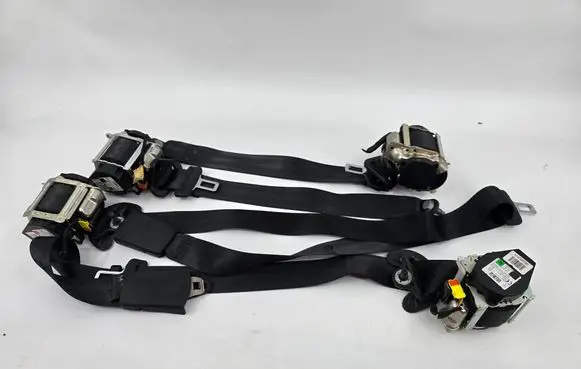 Opel Corsa F Set of seat belts 98350760XX 98351185XX 98208526XX