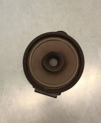Opel Zafira C Rear door speaker 
