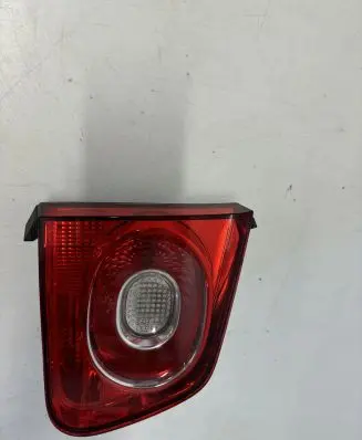 Volkswagen Tiguan Tailgate rear/tail lights 5N0945093C