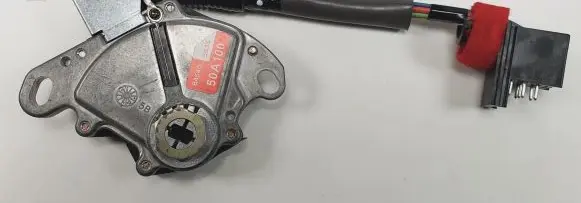 Volvo S70 V70 V70 XC Fan control module 845405335