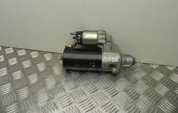 Mercedes-Benz E W211 Starter motor A0061516201 VD10797