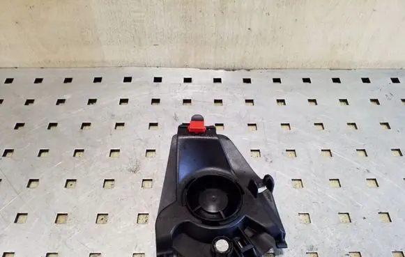 Volvo XC70 Parcel shelf speaker 8633992