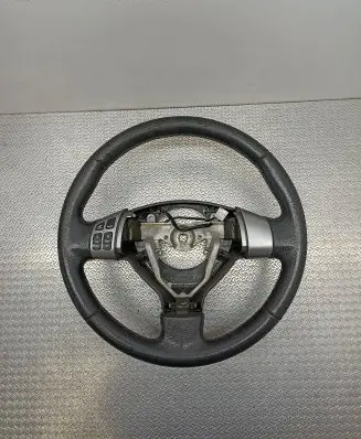 Suzuki Swift I Steering wheel 13105610