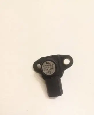 Mercedes-Benz E W211 Air pressure sensor A0061531528