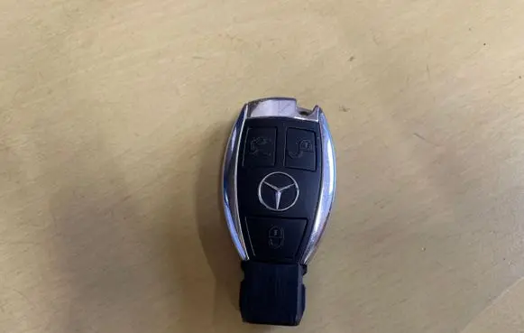 Mercedes-Benz CLS C218 X218 Ignition key/card 