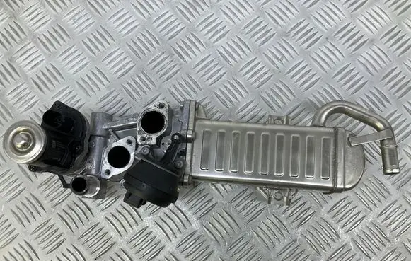 Audi Q3 8U EGR valve cooler 0280751016