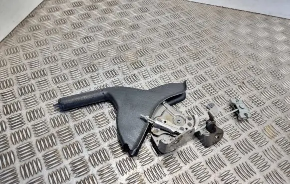 Handbrake/parking brake lever assembly